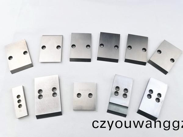 得人(ren)切(qie)粒刀片