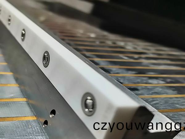 固定(ding)刀架，定刀架，得人精工定製切(qie)粒(li)機配(pei)件