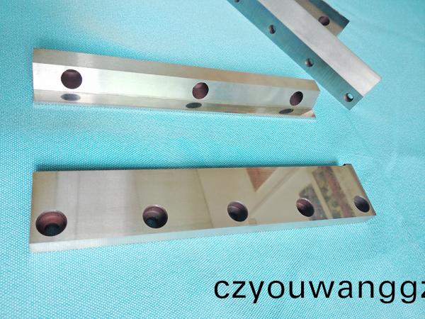 水環(huan)切粒(li)刀