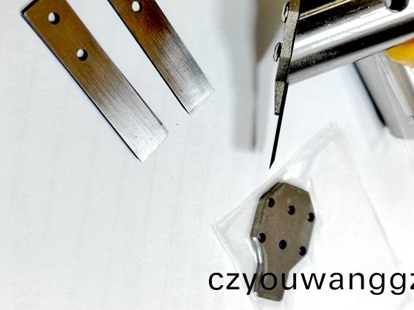 鏟(chan)片(pian)機(ji)之覈(he)心：鏟(chan)片(pian)刀鏟膠(jiao)刀(dao)——光(guang)學(xue)材料(liao)貼郃(he)材料液晶顯(xian)示(shi)屏(ping)除(chu)膠(jiao)加工(gong)