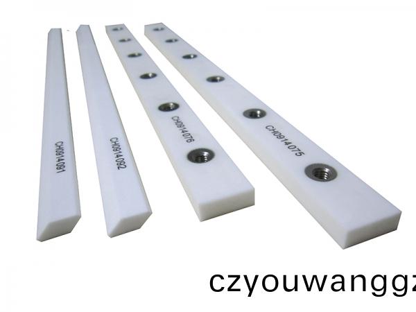 國內(nei)常(chang)用(yong)切粒機(ji)品(pin)牌(pai)分(fen)類(lei)及(ji)應(ying)用(yong)|得(de)人(ren)精工(gong)爲切(qie)粒(li)機(ji)提供固(gu)定刀(dao)及造粒(li)刀片(pian)覈(he)心配(pei)件