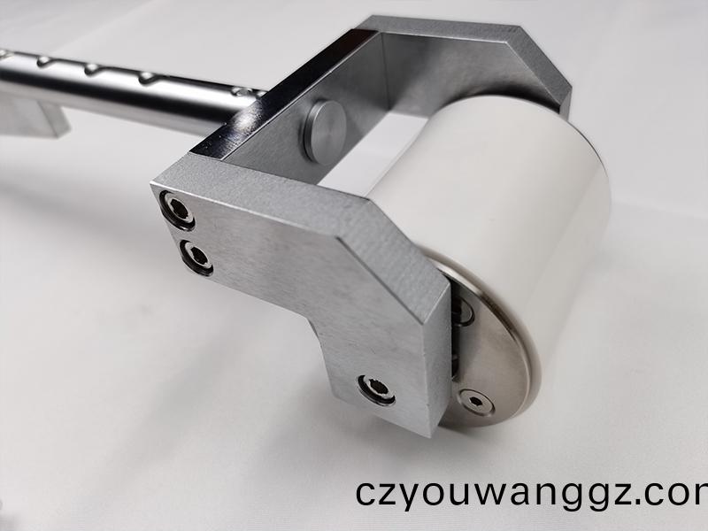 陶(tao)瓷壓輪(lun)，塗(tu)佈(bu)機(ji)壓(ya)輪(lun)